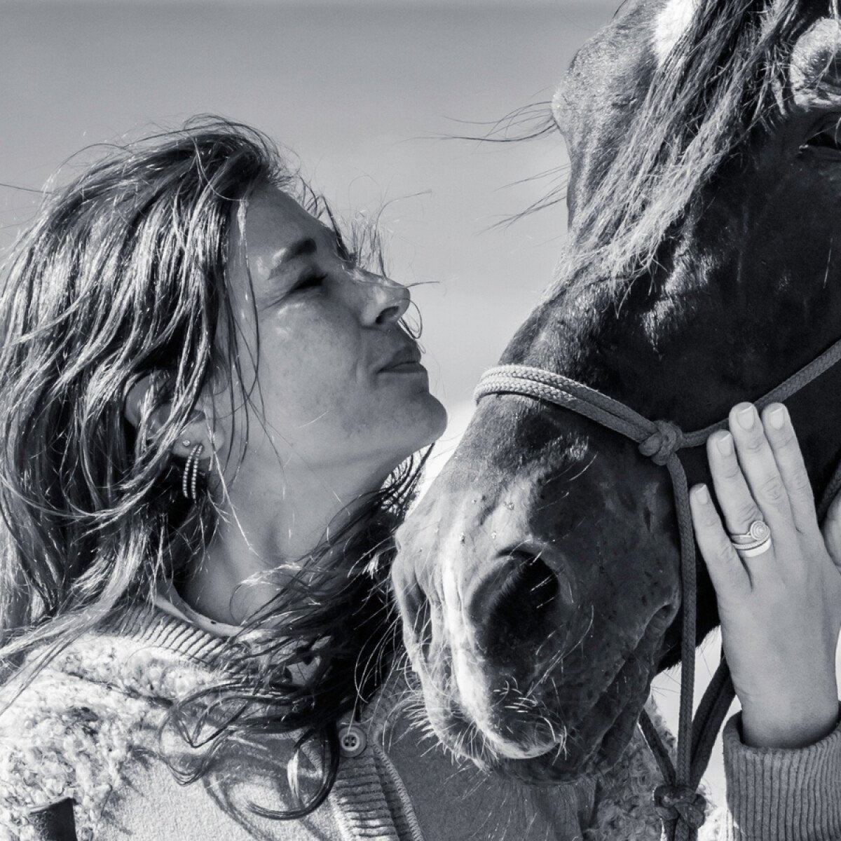Trekking a cavallo: un viaggio che rigenera il corpo e riconnette con ...
